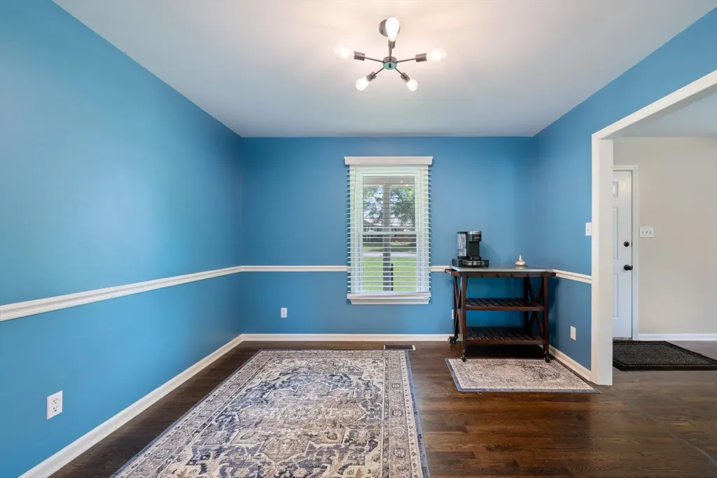 704 Redwood Circle Columbia TN 38401