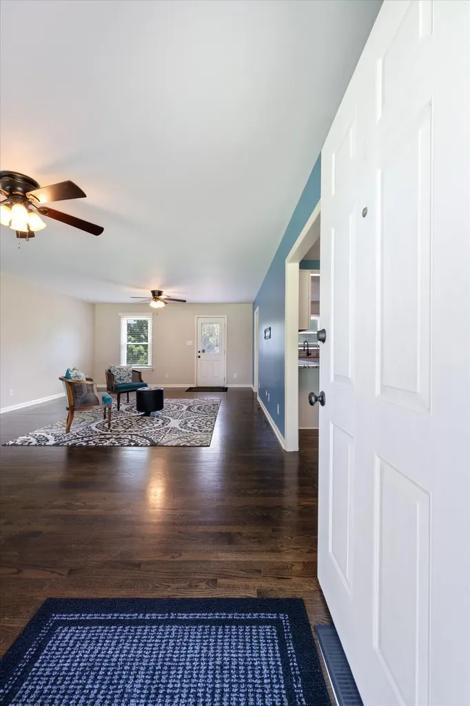 704 Redwood Circle Columbia TN 38401