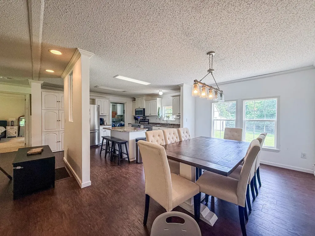 1818 Groveland Ridge Road Columbia TN 38401
