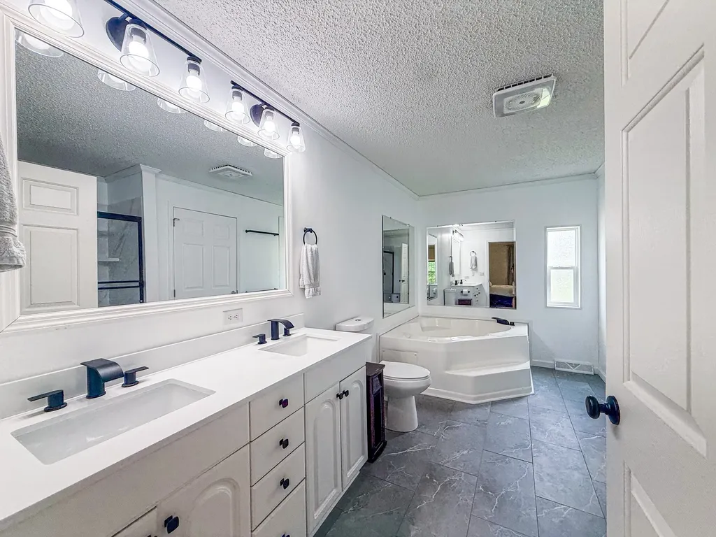 1818 Groveland Ridge Road Columbia TN 38401