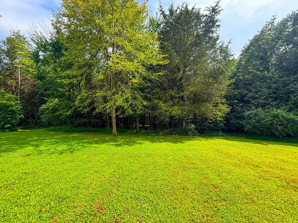 1818 Groveland Ridge Road Columbia TN 38401
