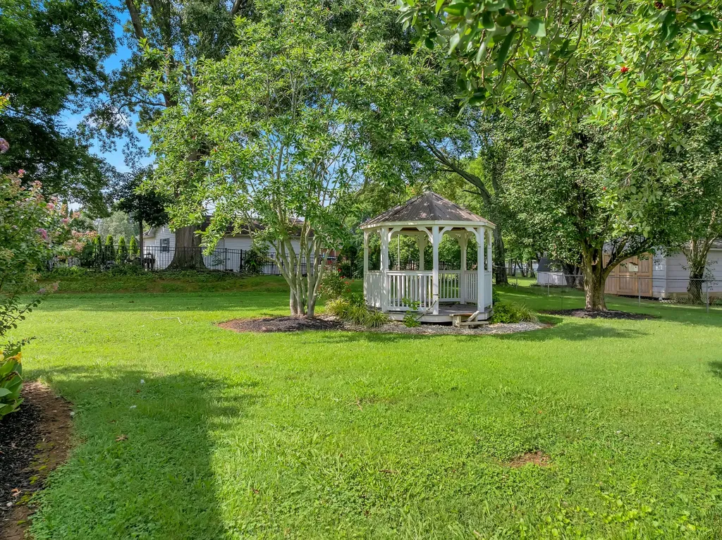 201 Cloverdale Road Shelbyville TN 37160