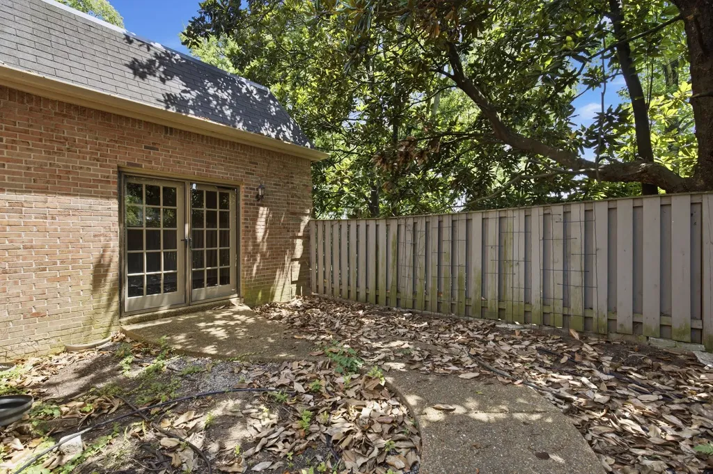 4400 Belmont Park Terrace Nashville TN 37215