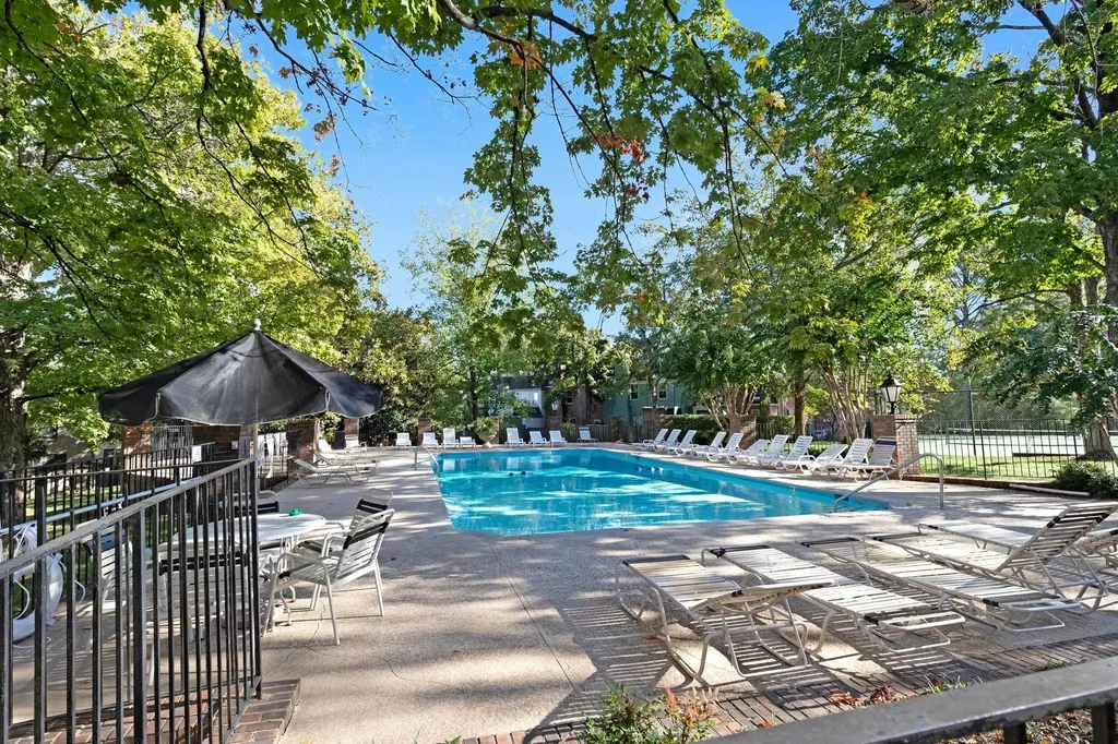 4400 Belmont Park Terrace Nashville TN 37215