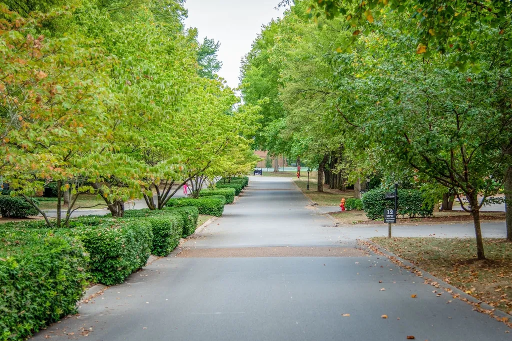 4400 Belmont Park Terrace Nashville TN 37215