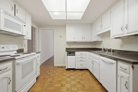 4400 Belmont Park Terrace Nashville TN 37215