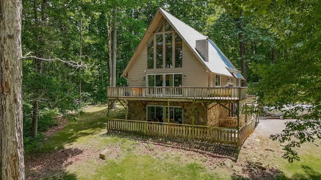 701 Cherokee Ridge Road Pikeville TN 37367