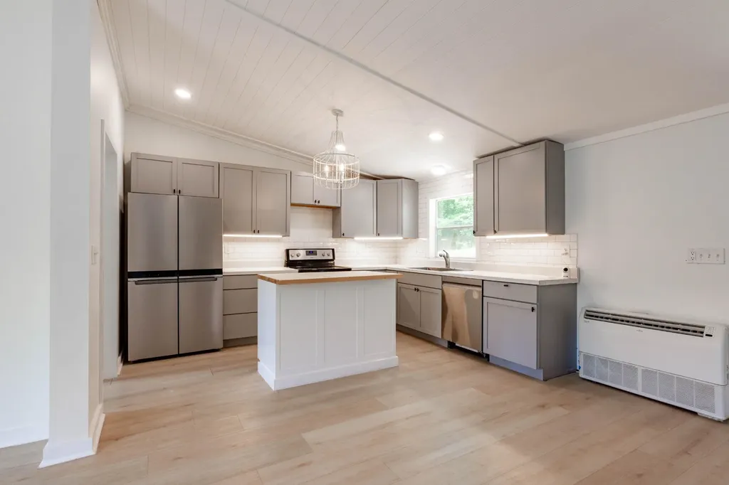 2479 Shut In Gap Road Spring City TN 37381