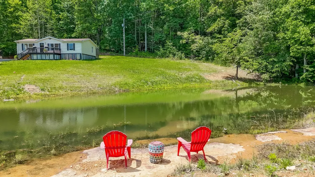 2479 Shut In Gap Road Spring City TN 37381
