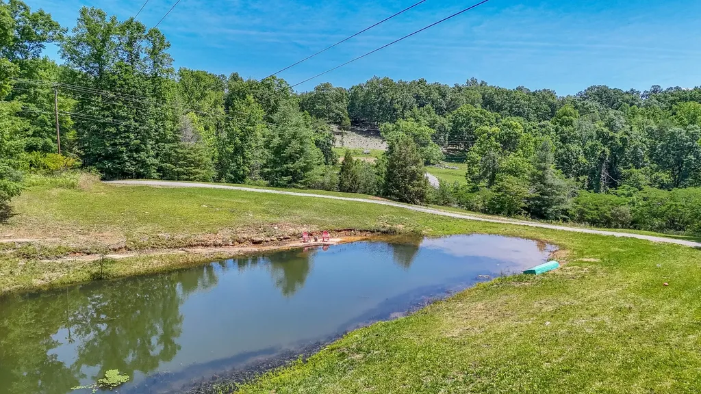 2479 Shut In Gap Road Spring City TN 37381
