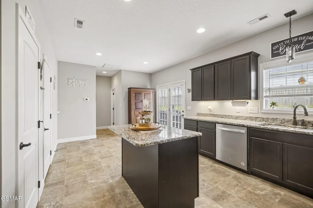 3106 Starling Drive Maryville TN 37803