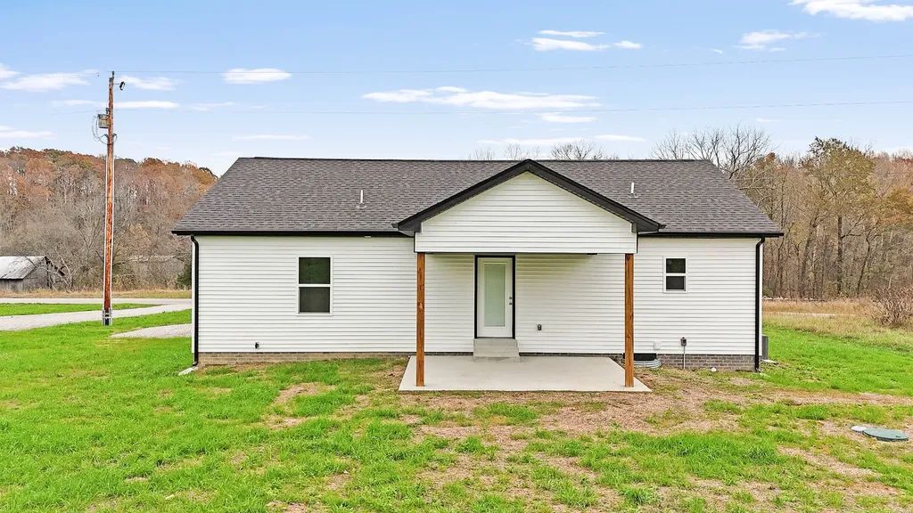 1776 Old Gallatin Road Portland TN 37148