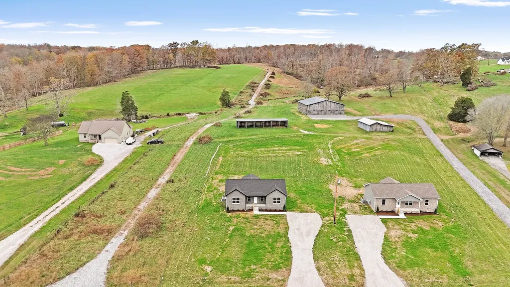 1776 Old Gallatin Road Portland TN 37148