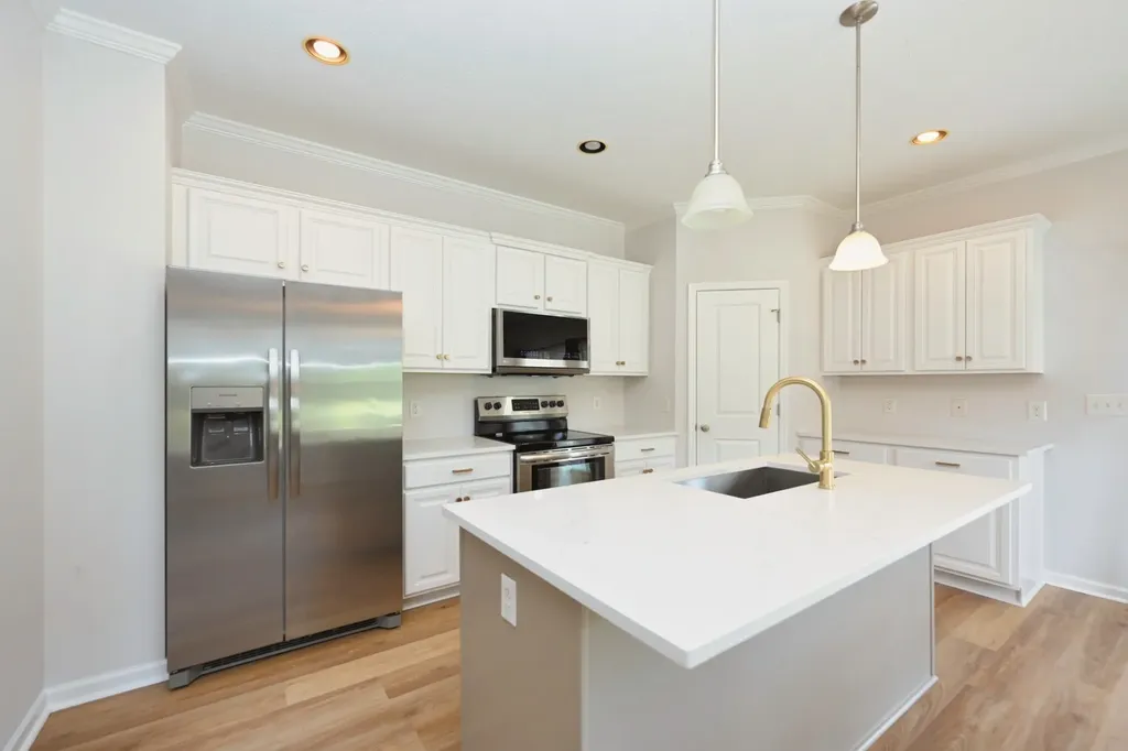 127 England Place Hendersonville TN 37075