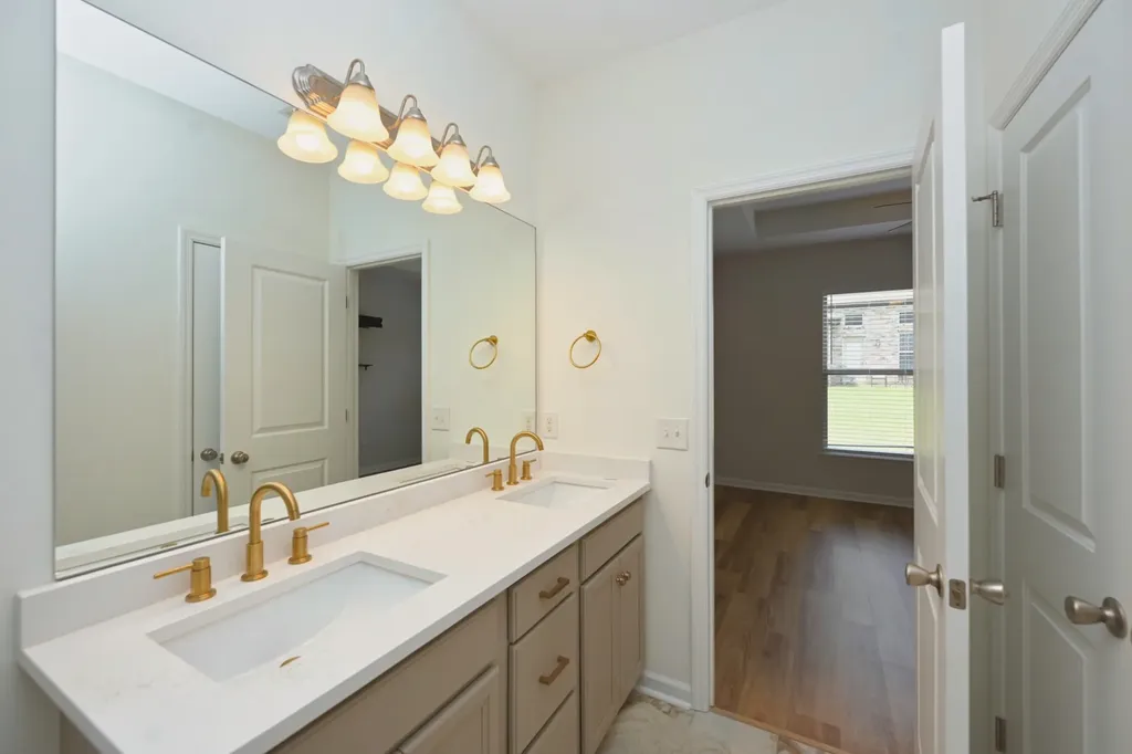127 England Place Hendersonville TN 37075