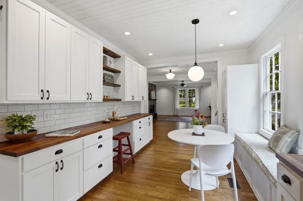 1230 Shelton Avenue Nashville TN 37216
