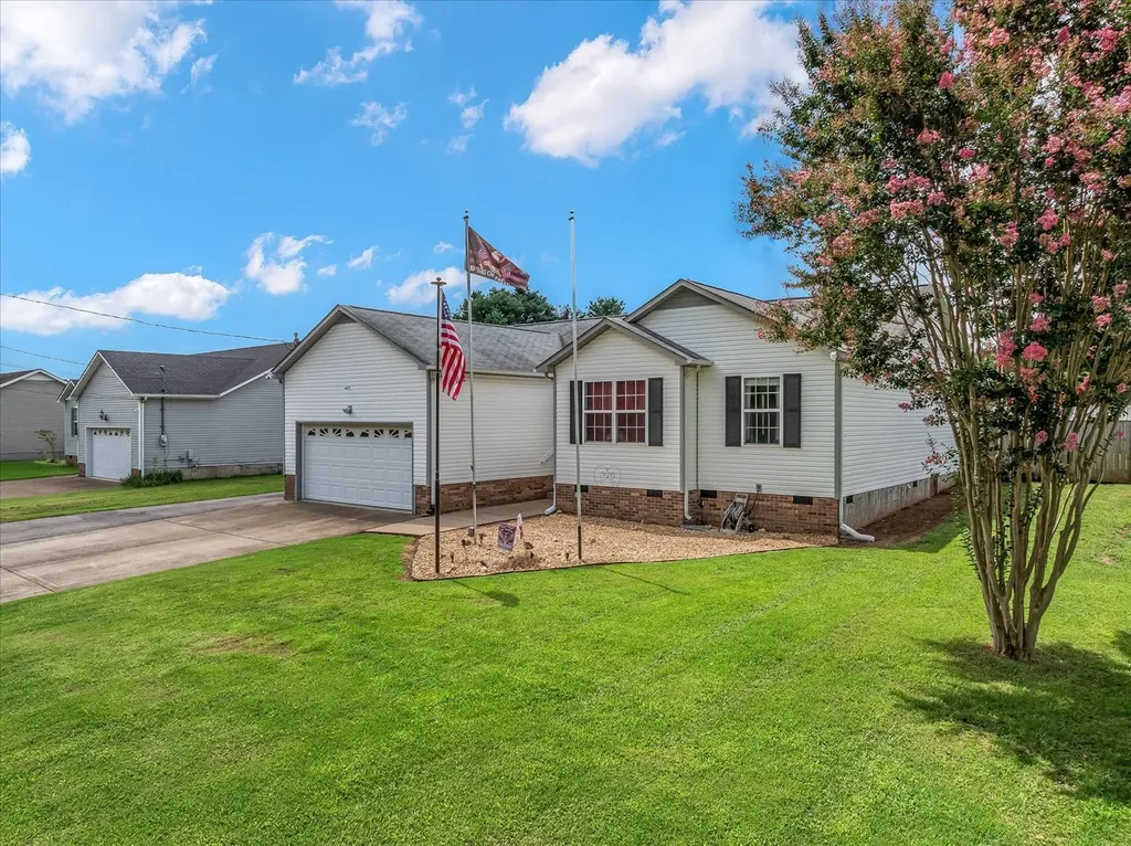 2109 Williamsport Pike Columbia TN 38401
