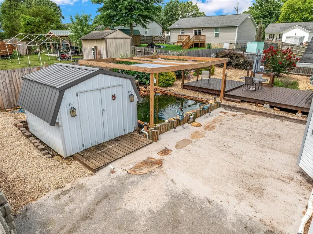 2109 Williamsport Pike Columbia TN 38401