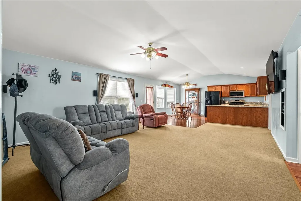 2109 Williamsport Pike Columbia TN 38401