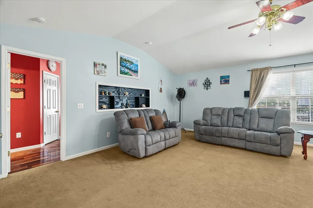 2109 Williamsport Pike Columbia TN 38401
