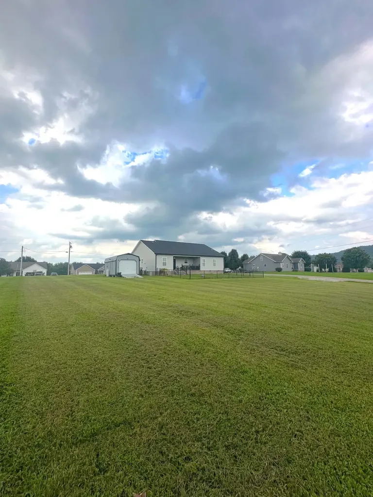 311 Autumn Hills Drive Rickman TN 38580