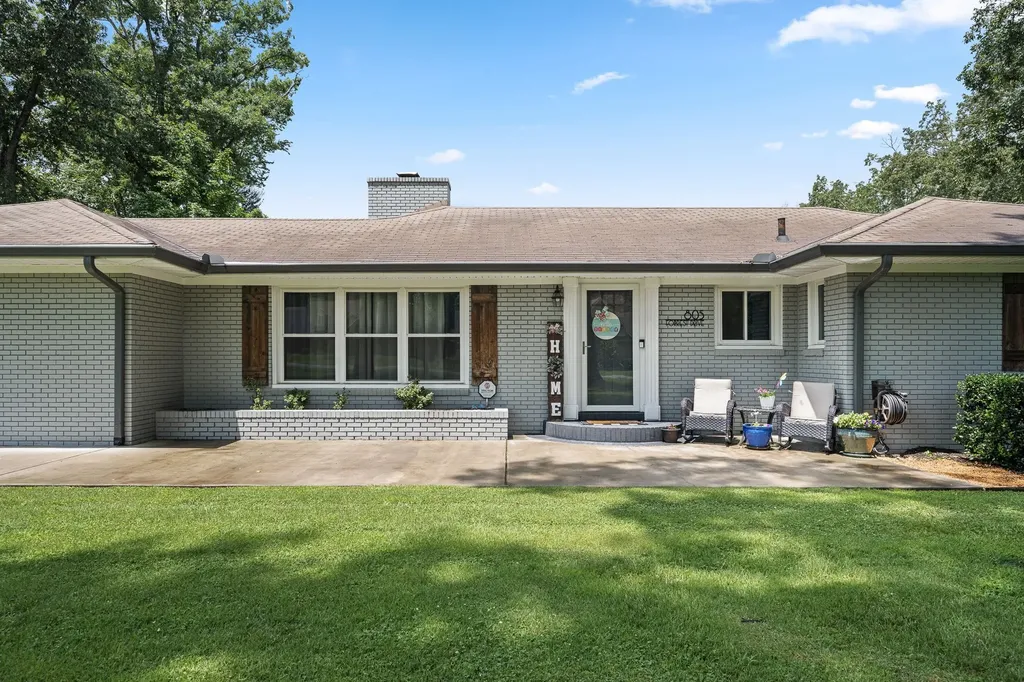 805 Forrest Drive Tullahoma TN 37388