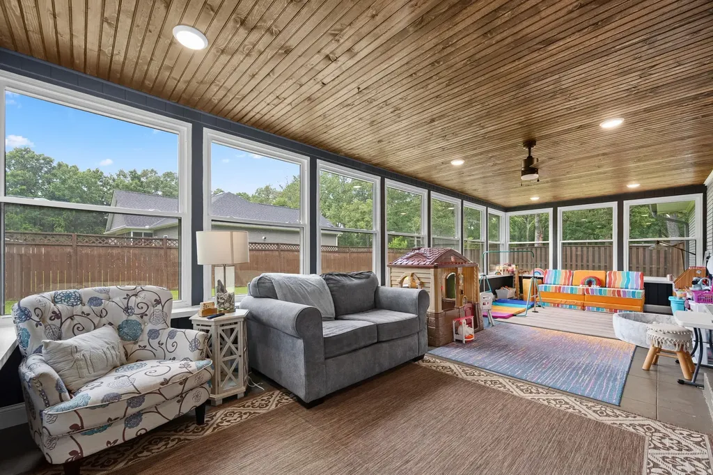 805 Forrest Drive Tullahoma TN 37388