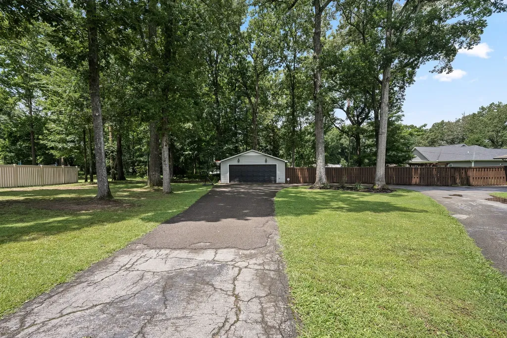 805 Forrest Drive Tullahoma TN 37388