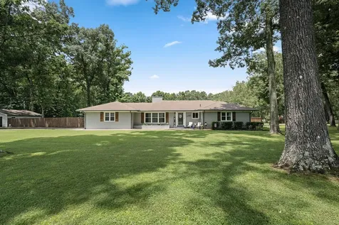 805 Forrest Drive Tullahoma TN 37388