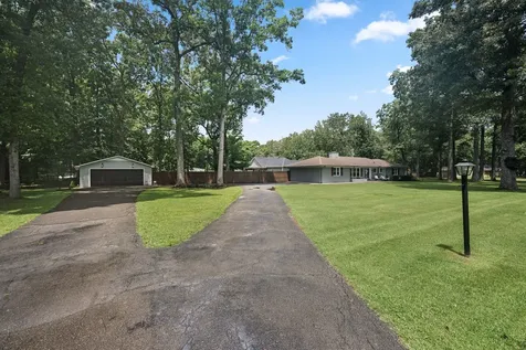 805 Forrest Drive Tullahoma TN 37388