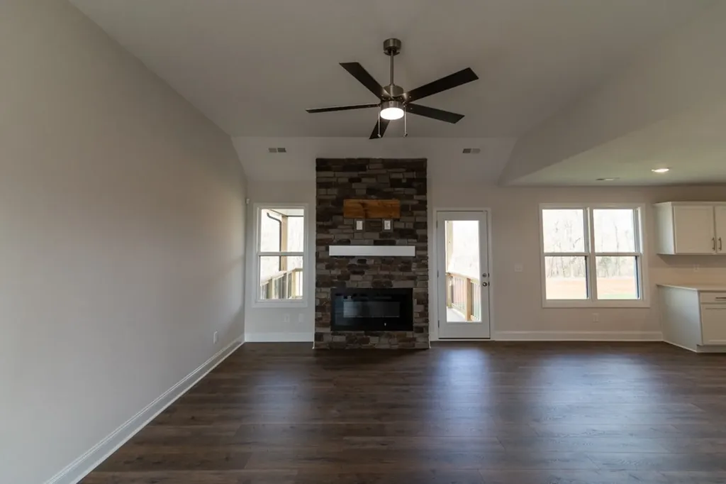 9 Miller Farm Clarksville TN 37043