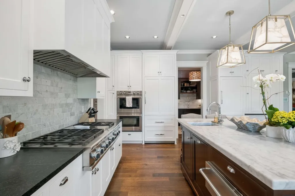 3435 Hampton Avenue Nashville TN 37215