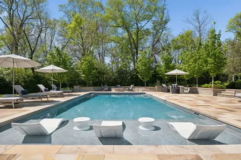 3435 Hampton Avenue Nashville TN 37215