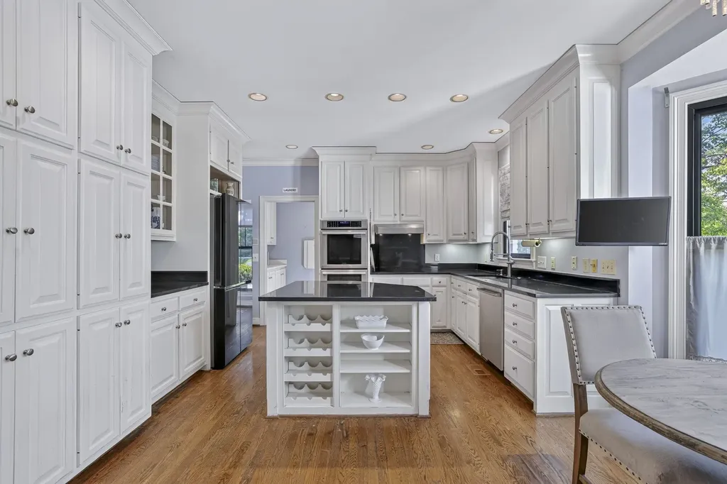 4000 Estes Road Nashville TN 37215