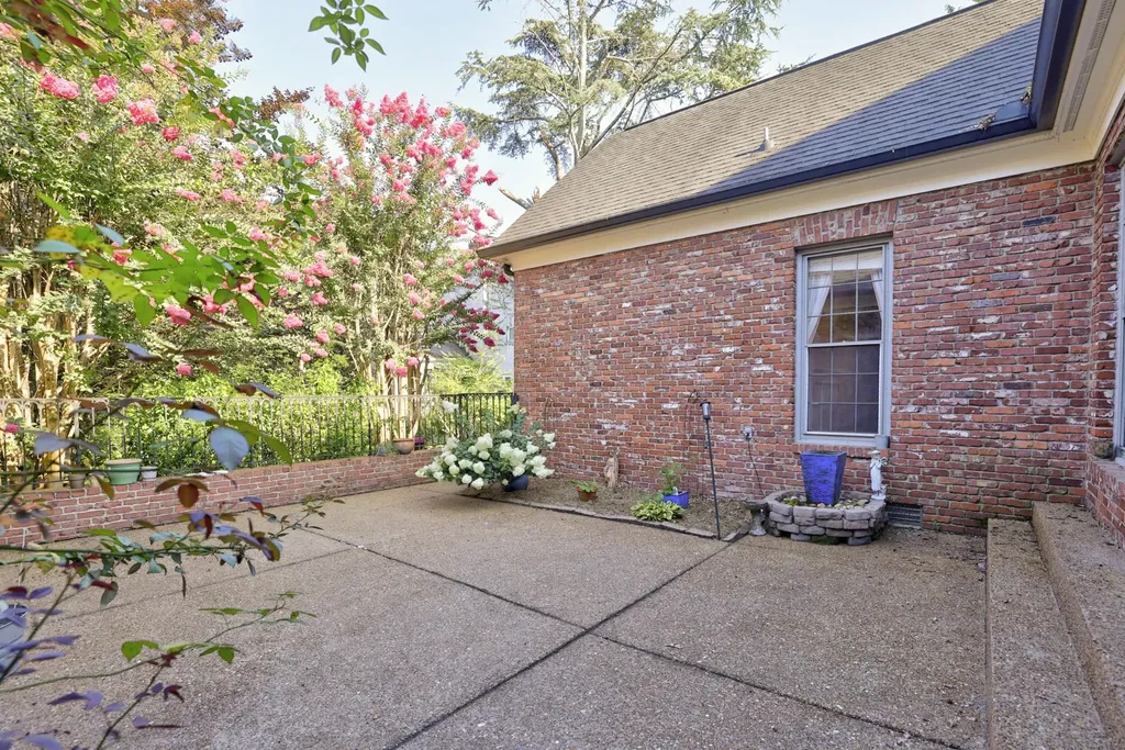 4000 Estes Road Nashville TN 37215