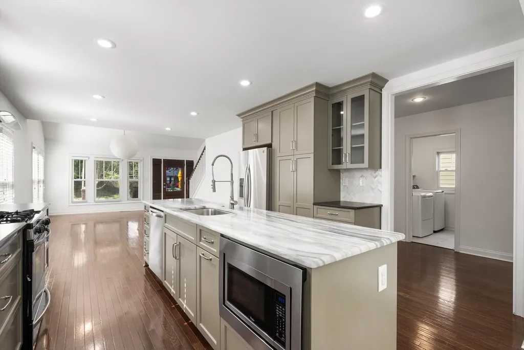 1602 Douglas Avenue Nashville TN 37206
