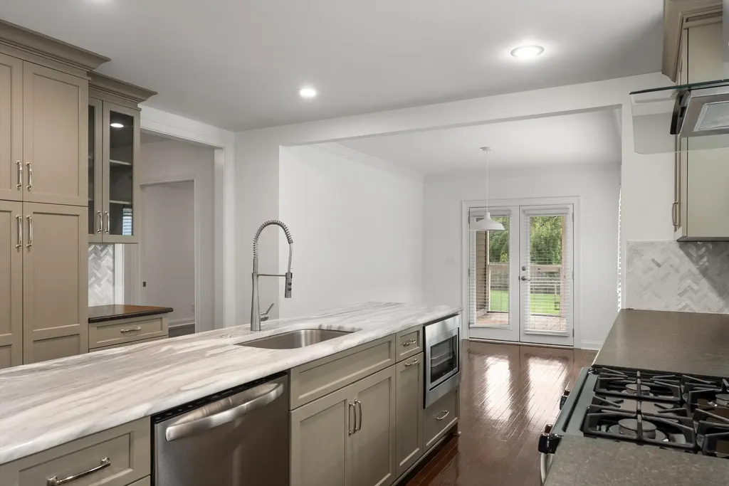 1602 Douglas Avenue Nashville TN 37206