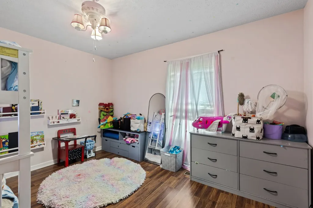 514 W Market Street Portland TN 37148