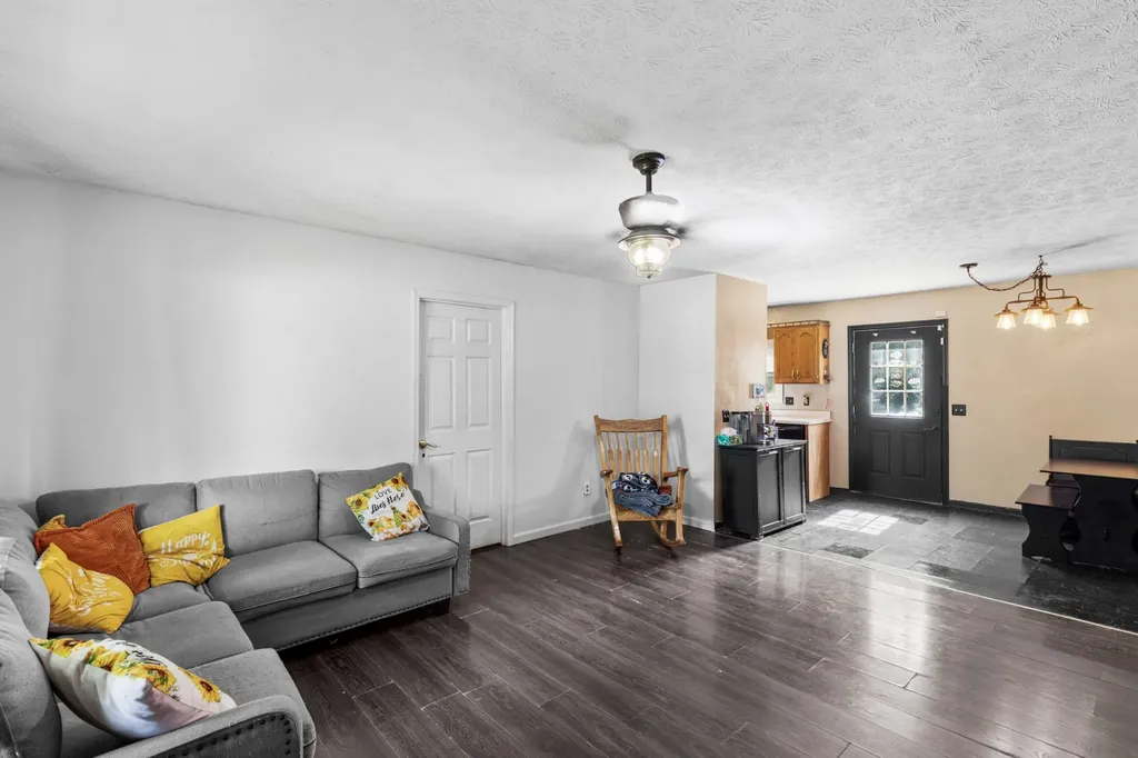 514 W Market Street Portland TN 37148