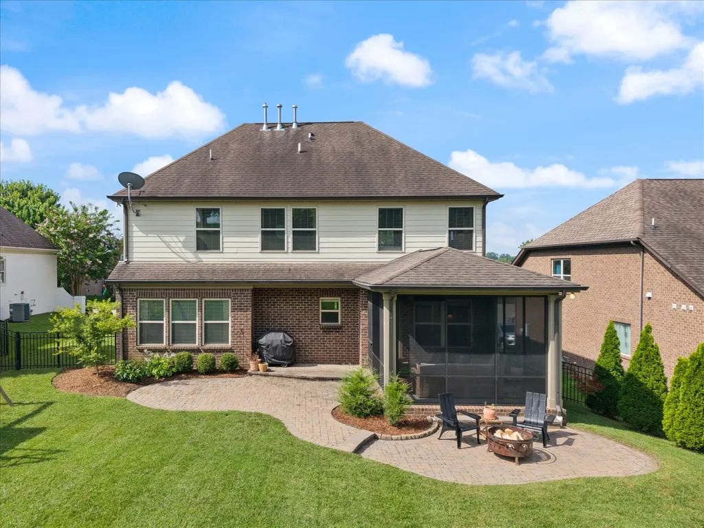 2204 Chantry Place Lane Thompsons Station TN 37179