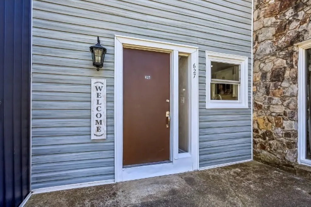627 Rockwood Drive Hermitage TN 37076