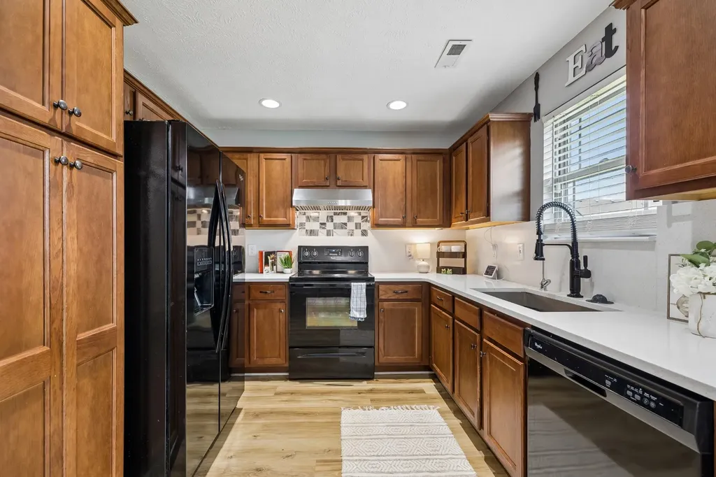 5443 Elkanah Court Christiana TN 37037