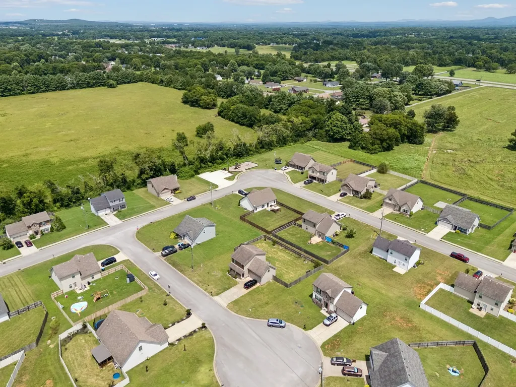 5443 Elkanah Court Christiana TN 37037