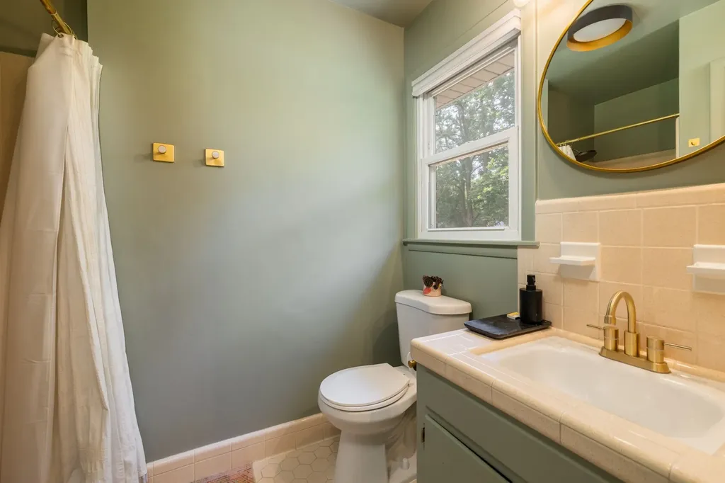 521 Westcrest Drive Nashville TN 37211
