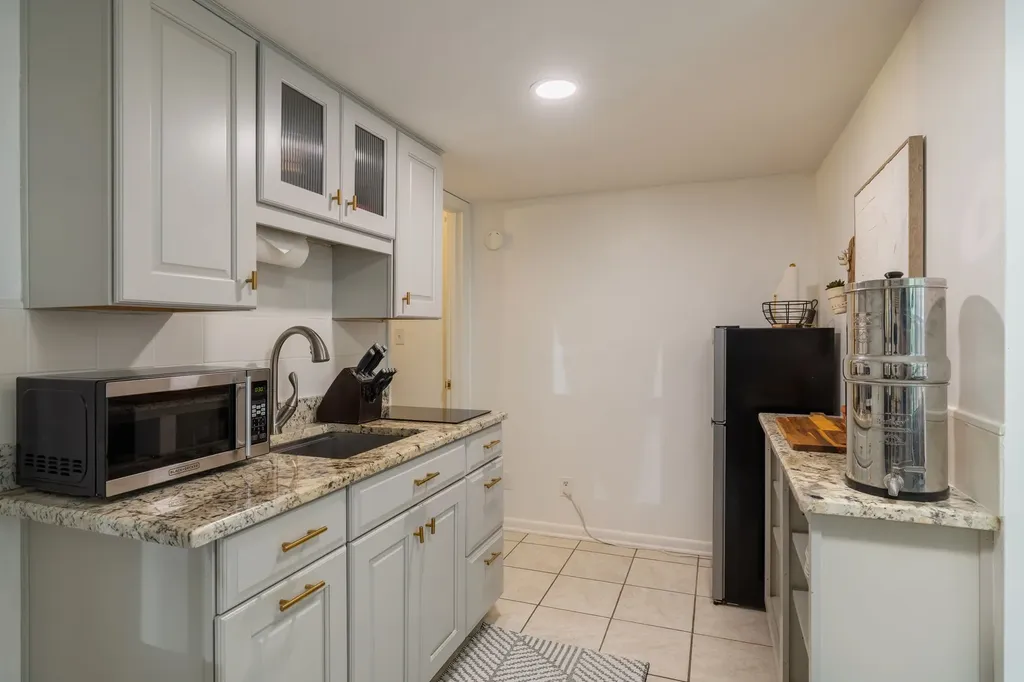 521 Westcrest Drive Nashville TN 37211