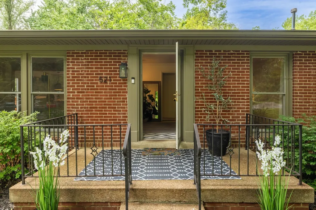 521 Westcrest Drive Nashville TN 37211