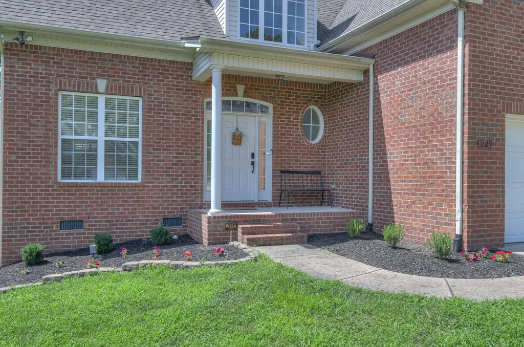 5029 Claude Drive Smyrna TN 37167