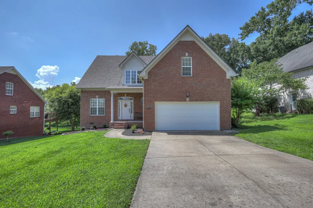 5029 Claude Drive Smyrna TN 37167