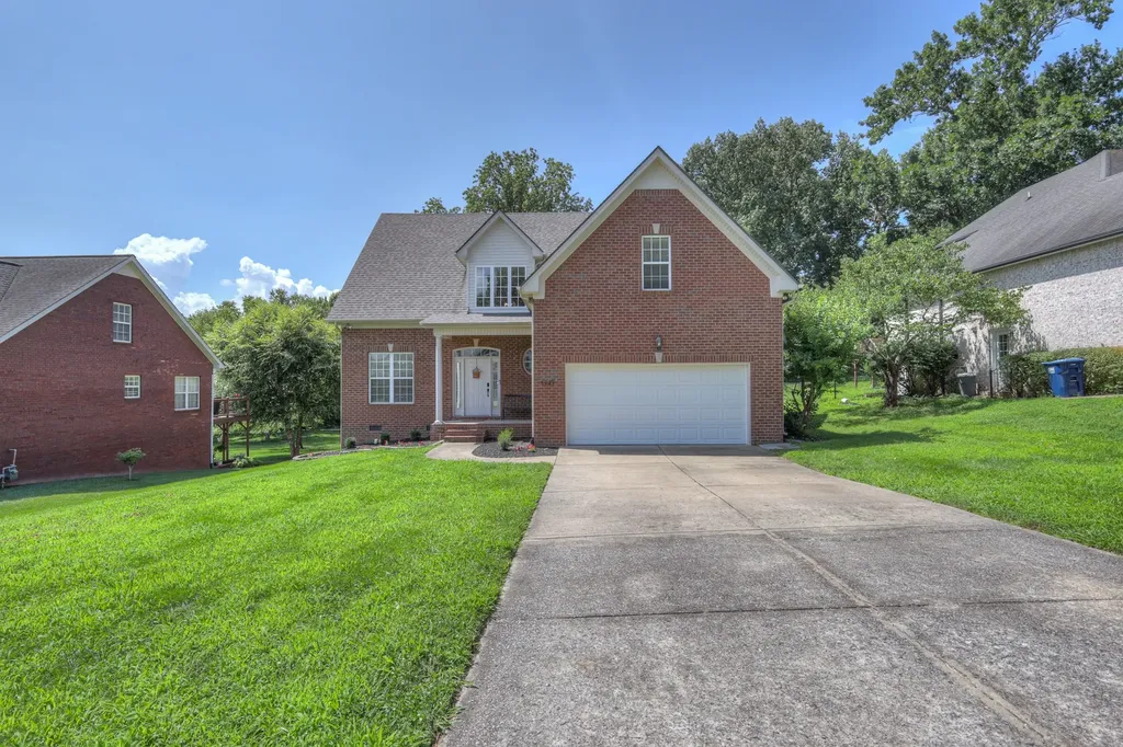 5029 Claude Drive Smyrna TN 37167