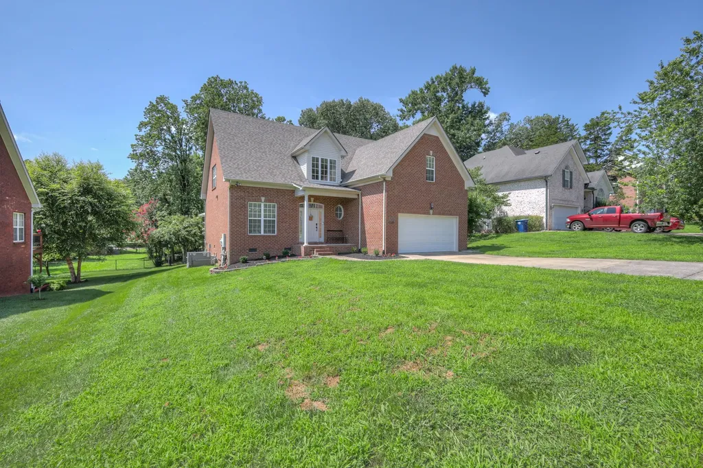 5029 Claude Drive Smyrna TN 37167